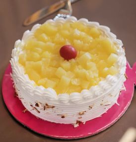 Yummy Fresh Pineapple Fruit Cake - 1/2 KG
